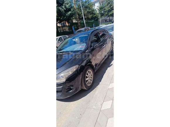 Sahibinden Renault Megane 1.5 dCi Privilege 2011 Model