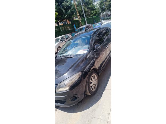 Sahibinden Renault Megane 1.5 dCi Privilege 2011 Model