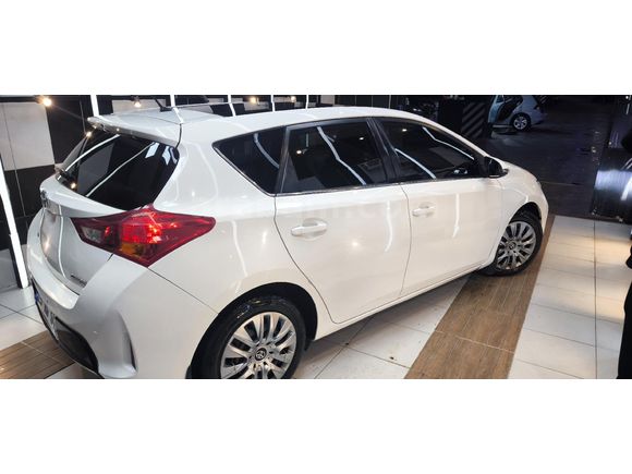 Toyota Auris 1.4 D-4D Touch Skypack 2014 Manuel