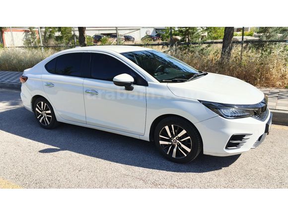 Düşük km'li, garantisi devam etmektedir
