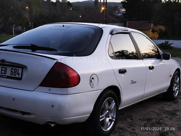 Sahibinden Ford Mondeo 2.0 GLX 1997 Model