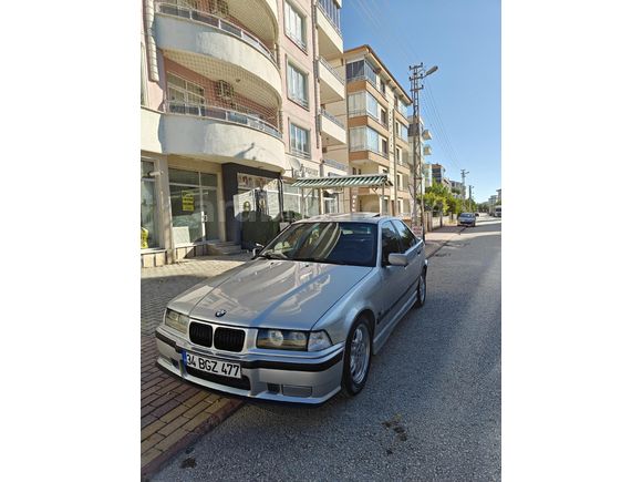temiz düşük kmli E36 sanruflu