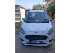 Sahibinden Ford Tourneo Courier 1.5 TDCi Black Line 2018 Model  180.000 km Beyaz