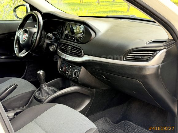 DEĞİŞENSİZ FİAT EGEA 1.3 MULTİJET 2017 MODEL KARTA 12 TAKSİTLE !