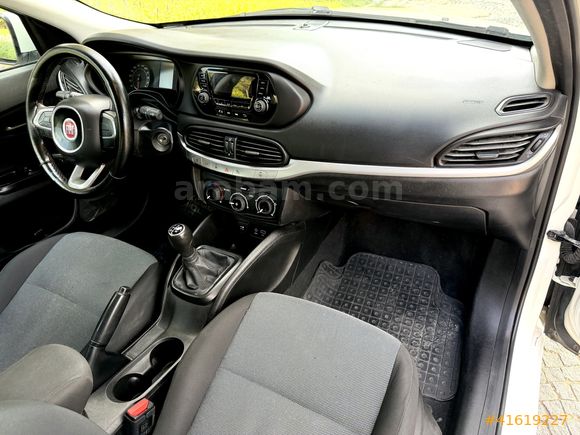DEĞİŞENSİZ FİAT EGEA 1.3 MULTİJET 2017 MODEL KARTA 12 TAKSİTLE !
