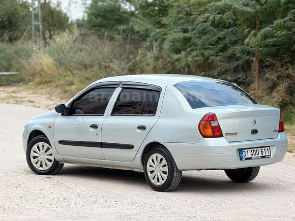 Sahibinden Renault Clio 1.4 Authentique 2002 Model