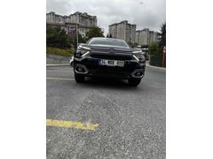 Sahibinden Citroen C4 X 1.2 PureTech Shine 2024 Model İstanbul 15.000 km Lacivert