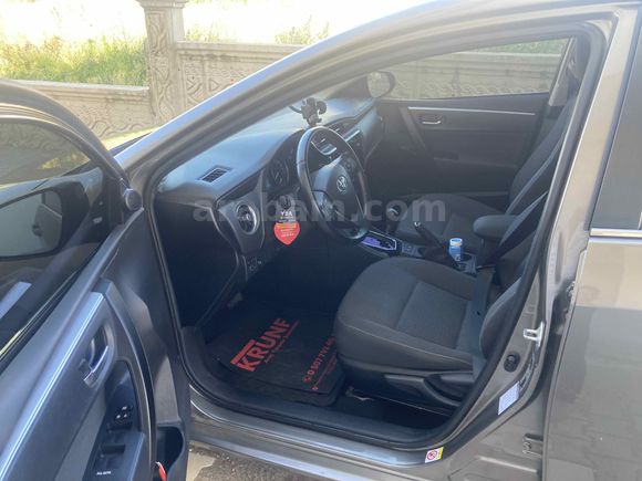 Sahibinden Toyota Corolla 1.4 D-4D Touch 2018 Model 