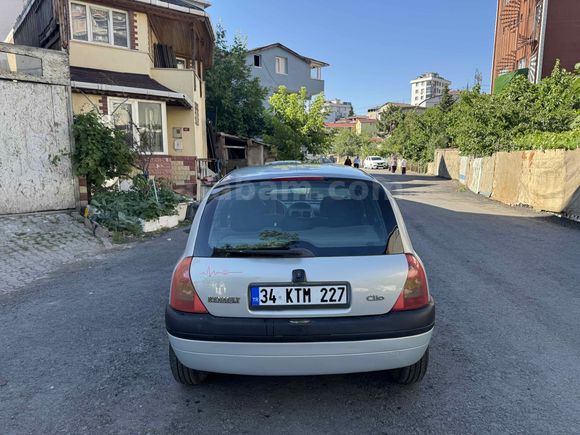 Sahibinden Renault Clio 1.4 RXT 2001 Model 