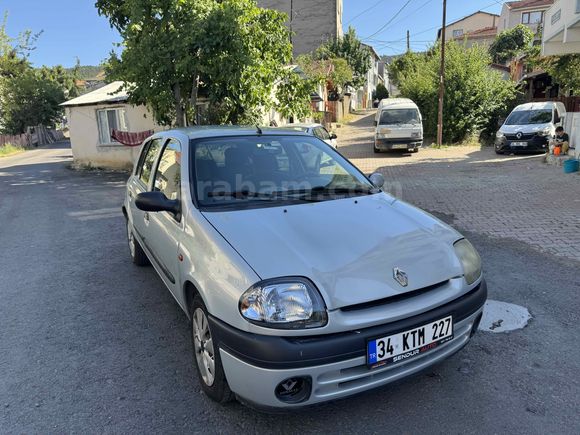 Sahibinden Renault Clio 1.4 RXT 2001 Model 