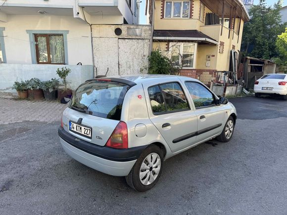 Sahibinden Renault Clio 1.4 RXT 2001 Model 