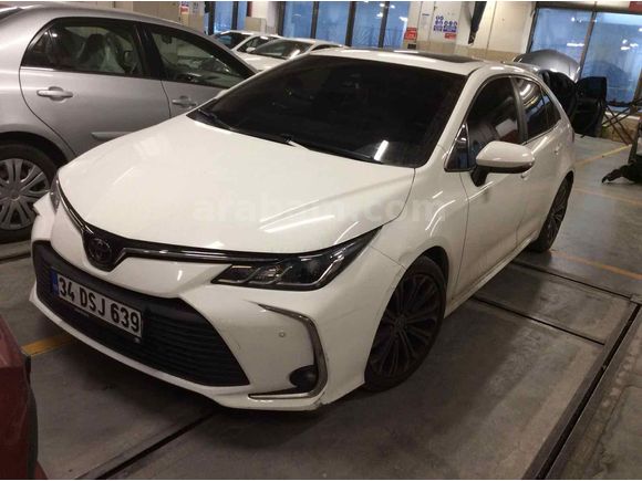 Sahibinden Toyota Corolla 1.5 Flame X-Pack 2021 Model 