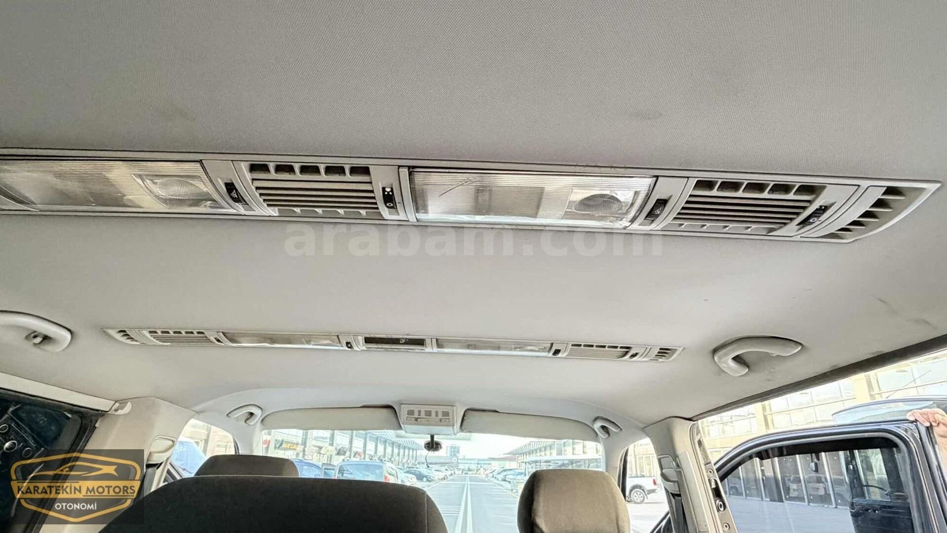 Galeriden Volkswagen Caravelle 2.0 TDI Comfortline 2015 Model Ankara 269.000 km Siyah 5