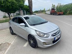 TEMİZ AİLE ARACI HYUNDAİ ACCENT BLUE UYGUN FİYATA TEMİZ BAKIMLI