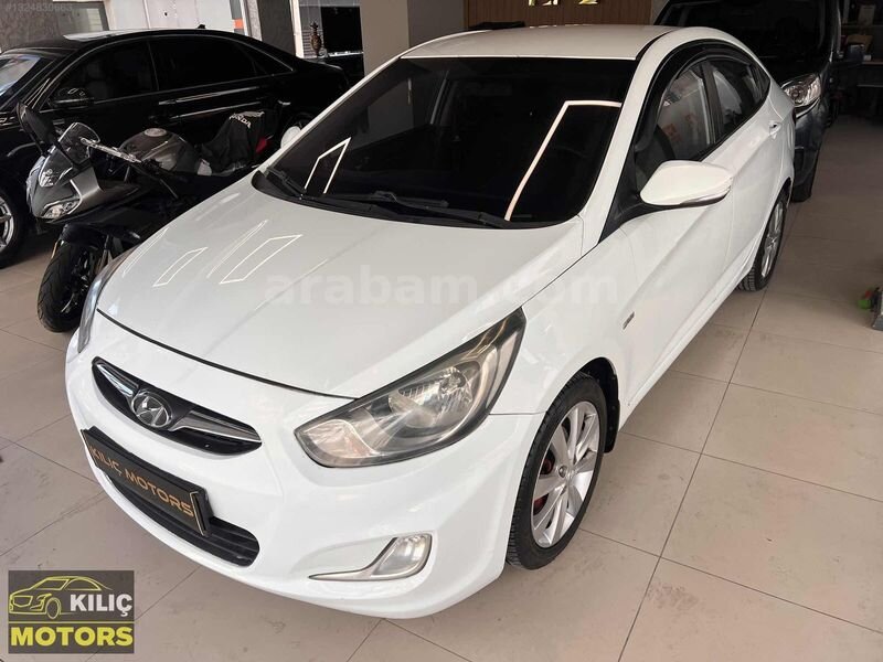 Galeriden Hyundai Accent Blue 1.6 CRDI Prime 2012 Model İzmir 205.000 km Beyaz