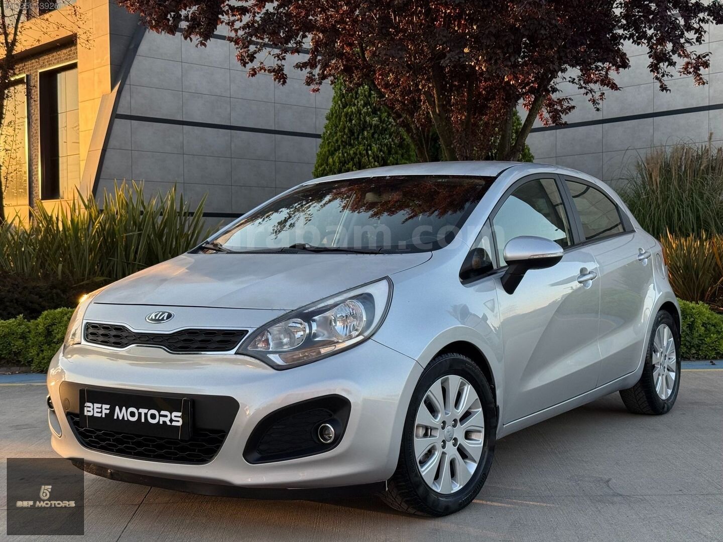 Galeriden Kia Rio 1.25 CVVT Fancy 2014 Model Sakarya 155.000 km Gri 1