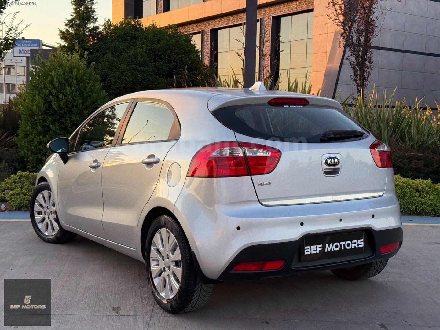 Galeriden Kia Rio 1.25 CVVT Fancy 2014 Model Sakarya 155.000 km Gri 3