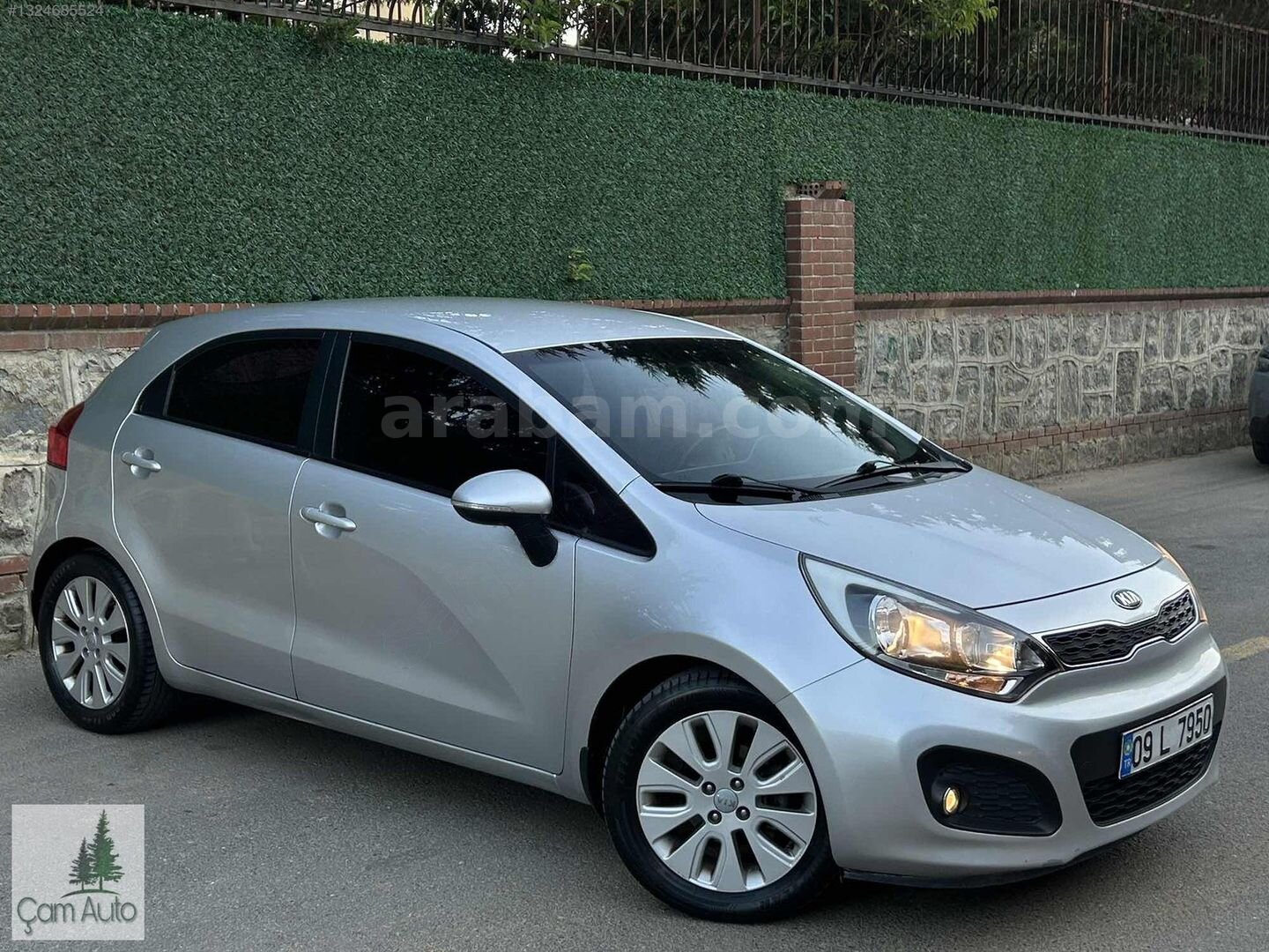 Galeriden Kia Rio 1.25 CVVT Fancy 2013 Model İstanbul 181.000 km Gri 3