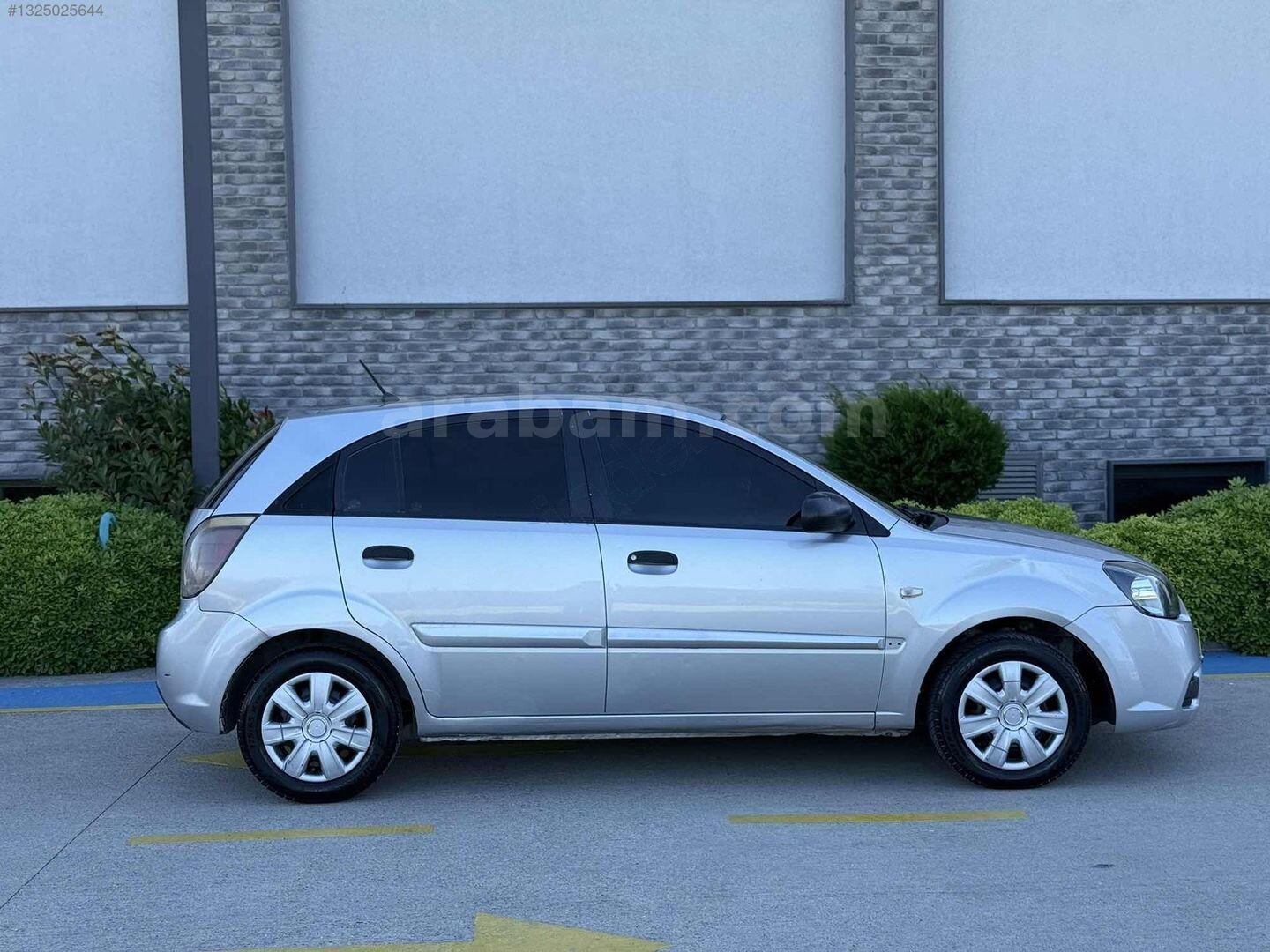 Galeriden Kia Rio 1.4 GSL Trend 2011 Model Sakarya 301.000 km Gri 5