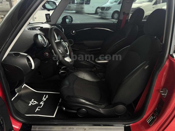 **DEĞİŞENSİZ*2010*MODEL*175.000'KM*COOPER-S*OTOMATİK*KIRMIZI**