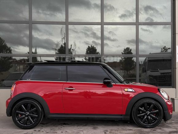 **DEĞİŞENSİZ*2010*MODEL*175.000'KM*COOPER-S*OTOMATİK*KIRMIZI**