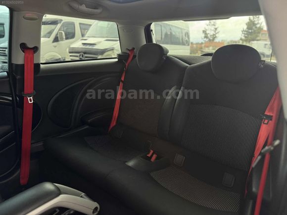 **DEĞİŞENSİZ*2010*MODEL*175.000'KM*COOPER-S*OTOMATİK*KIRMIZI**