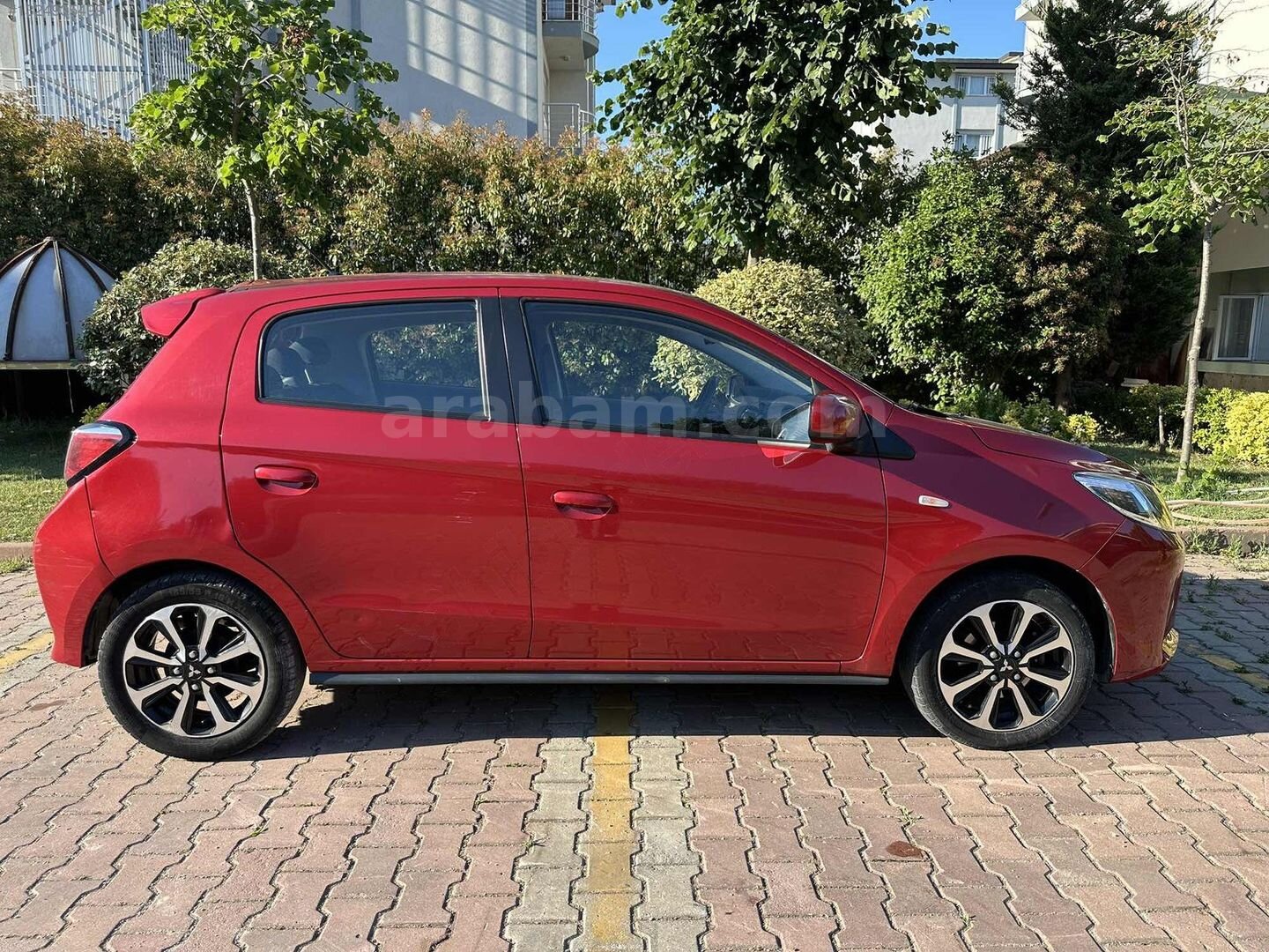 Galeriden Mitsubishi Space Star 1.2 Intense 2021 Model İstanbul 51.500 km Kırmızı 4