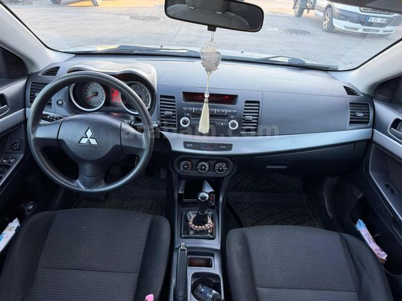 2010 LANCER 1.5 İLK ELDEN ALINDI