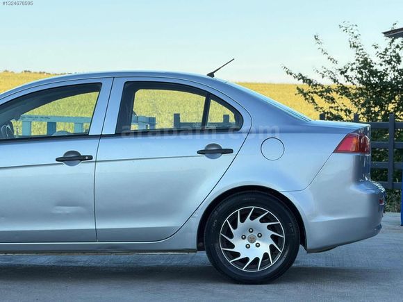 2010 LANCER 1.5 İLK ELDEN ALINDI