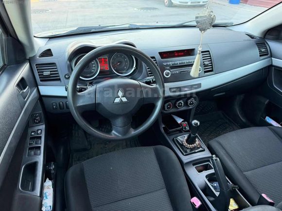 2010 LANCER 1.5 İLK ELDEN ALINDI