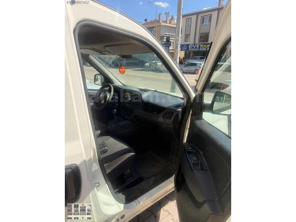 MKZ CAR RENTAL'dan KİRALIK PANELVANLAR