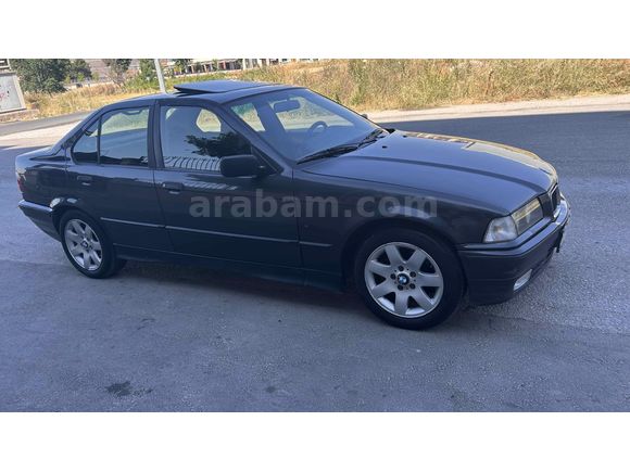 Sahibinden değişensiz temiz aile aracı 