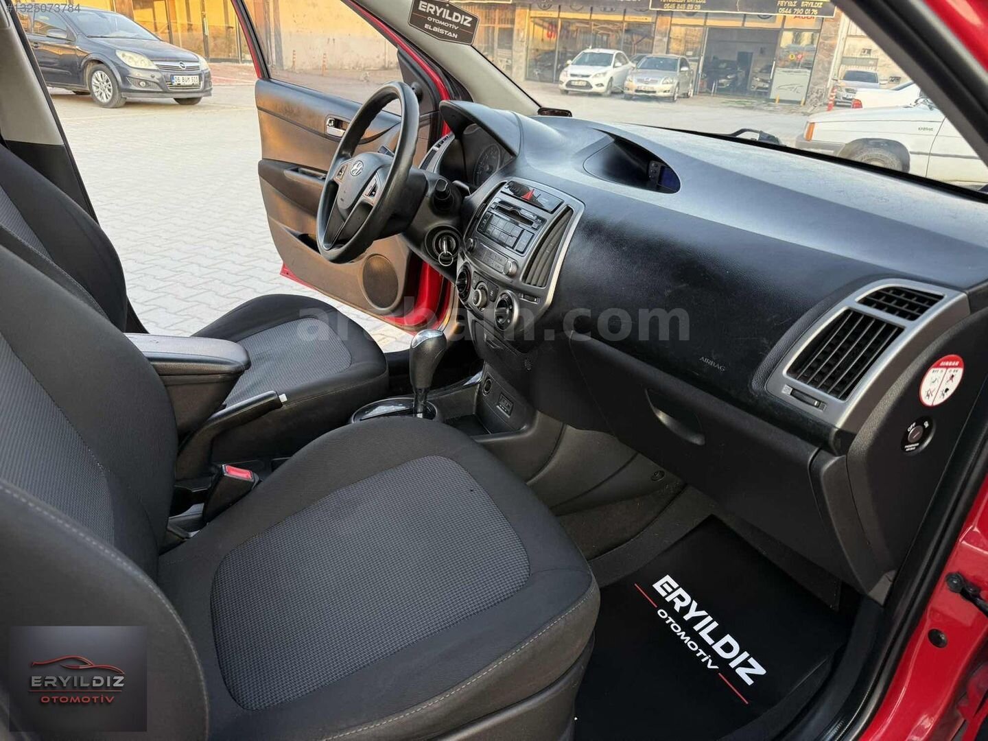 Galeriden Hyundai i20 1.4 CVVT Jump 2013 Model Kahramanmaraş 250.000 km Kırmızı 6