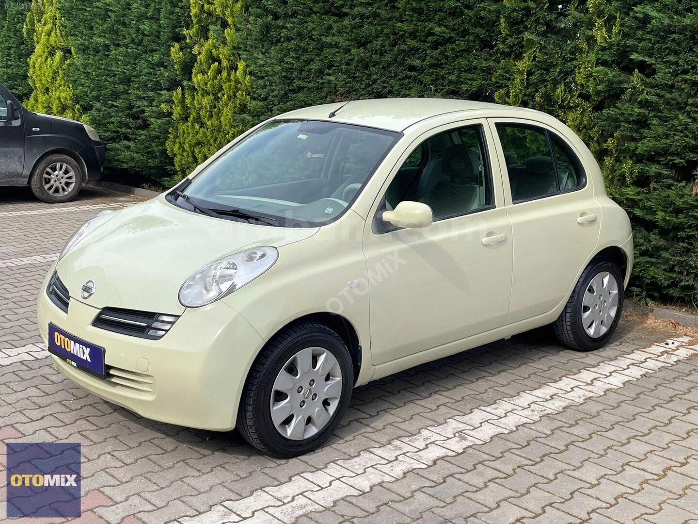 Galeriden Nissan Micra 1.2 Visia 2005 Model Bursa 135.000 km Sarı 2