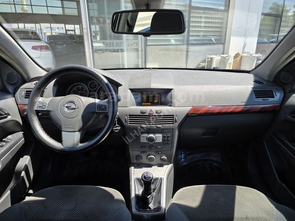 İLHAN POYRAZ'DAN 2005 OPEL ASTRA 1.3 CDTİ ENJOY 255.000 KM'DE