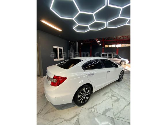Sahibinden Honda Civic 1.6i VTEC Eco Elegance 2016 Model 