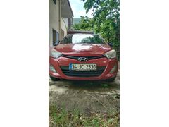 Sahibinden Hyundai i20 1.4 CRDi Tune 2012 Model  199.950 km Kırmızı