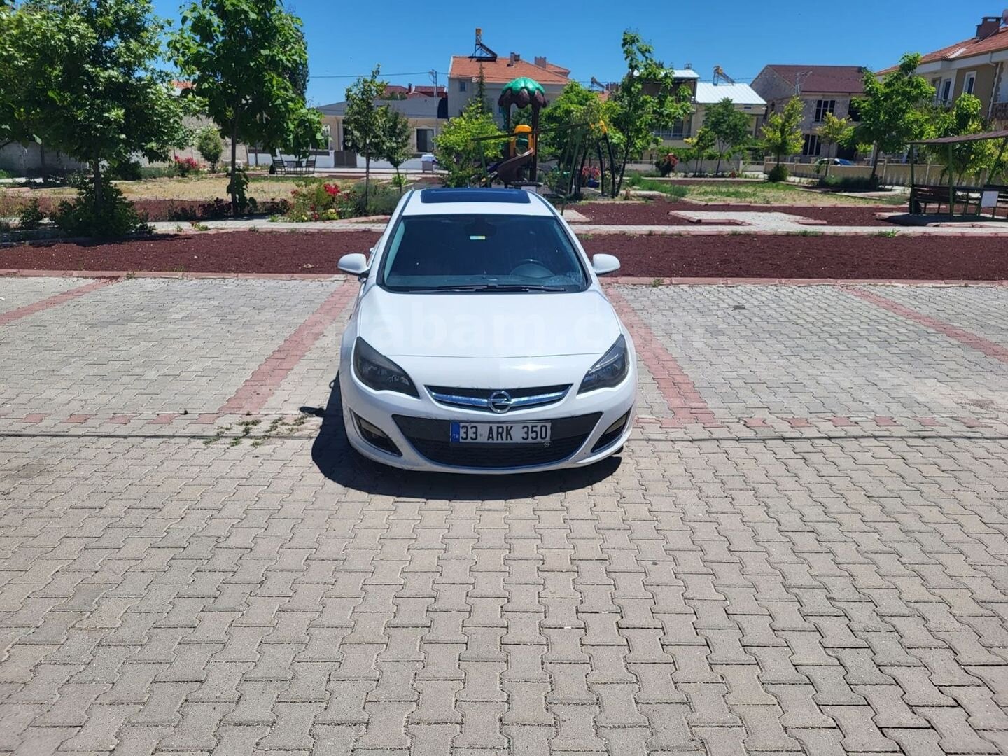 Galeriden Opel Astra 1.6 CDTI Sport 2014 Model Nevşehir 182.000 km Beyaz 4