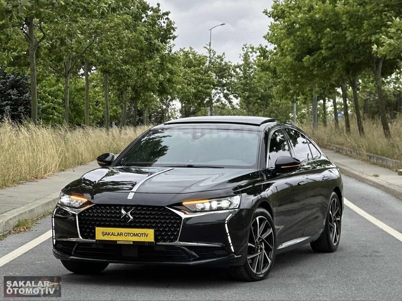 Galeriden DS Automobiles DS9 1.6 Puretech Opera 2022 Model İstanbul 139.000 km Siyah