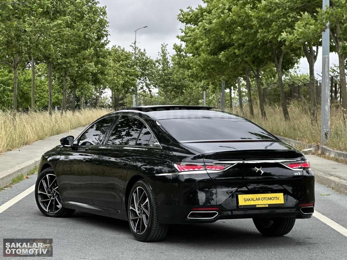 Galeriden DS Automobiles DS9 1.6 Puretech Opera 2022 Model İstanbul 139.000 km Siyah 3