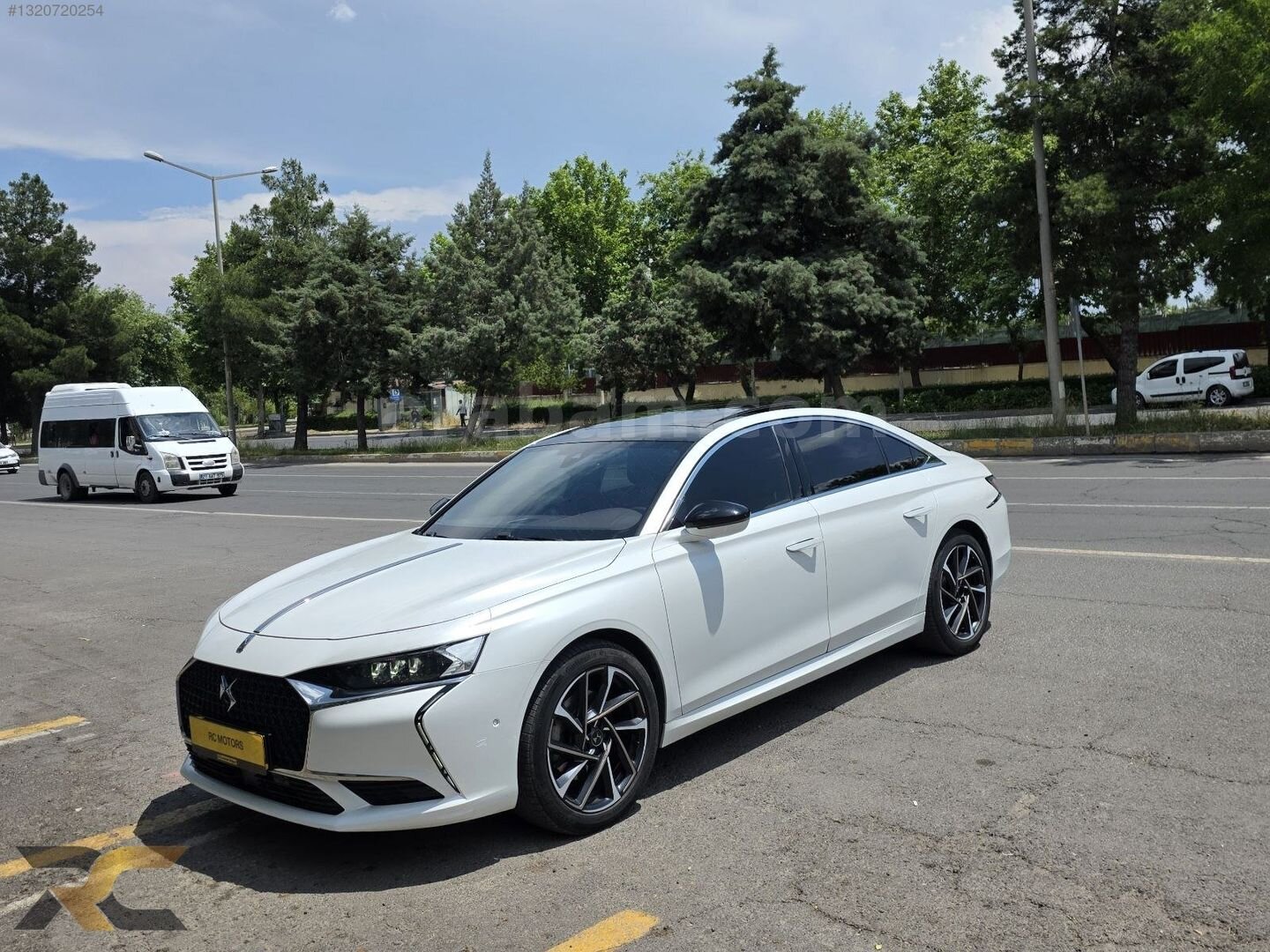 Galeriden DS Automobiles DS9 1.6 Puretech Opera 2022 Model Diyarbakır 120.000 km Beyaz 2
