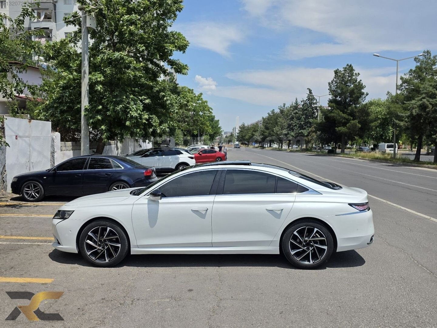 Galeriden DS Automobiles DS9 1.6 Puretech Opera 2022 Model Diyarbakır 120.000 km Beyaz 3