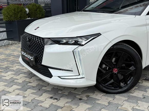 2023 DS 4 1.5 BLUEHDİ PERFORMANCE LİNE HATASIZ SADECE 10 BİN KM