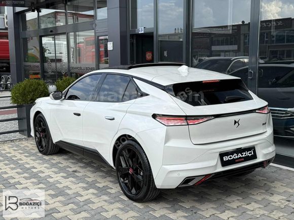 2023 DS 4 1.5 BLUEHDİ PERFORMANCE LİNE HATASIZ SADECE 10 BİN KM