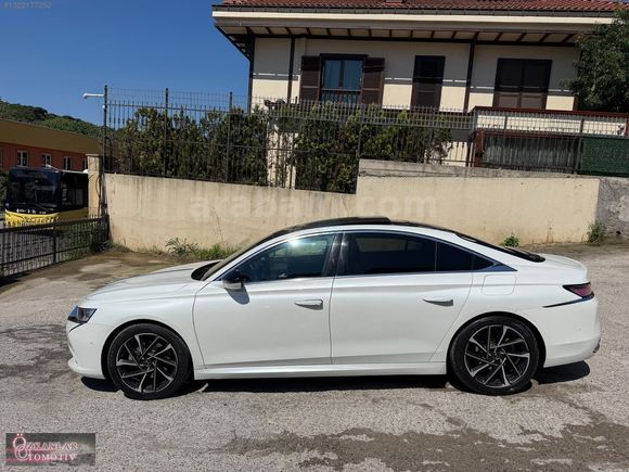 2023 MODEL DS9 OPERA 1.6 E-TENSE HATASIZ SADECE 51.000 KM