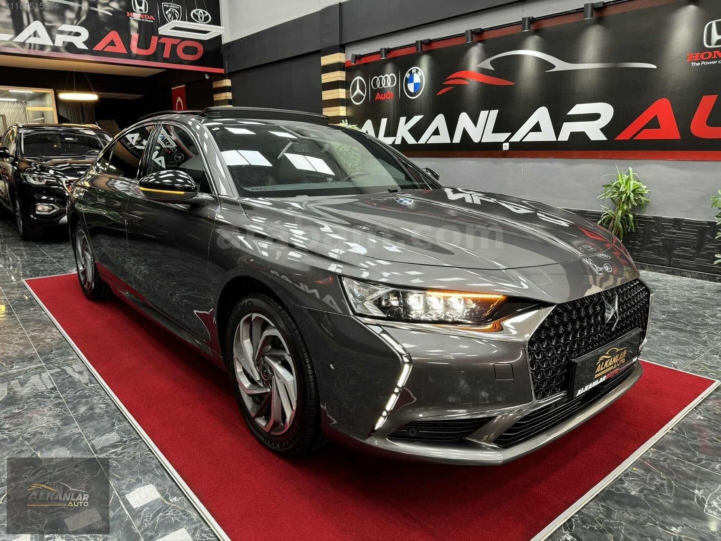 Galeriden DS Automobiles DS9 1.6 Puretech Opera 2022 Model Sivas 82.000 km Füme 4