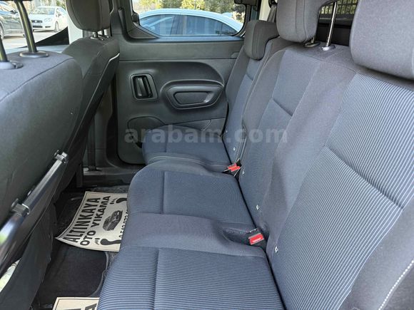Sahibinden Fiat Doblo Combi 1.2 PureTech Easy 2025 Model 