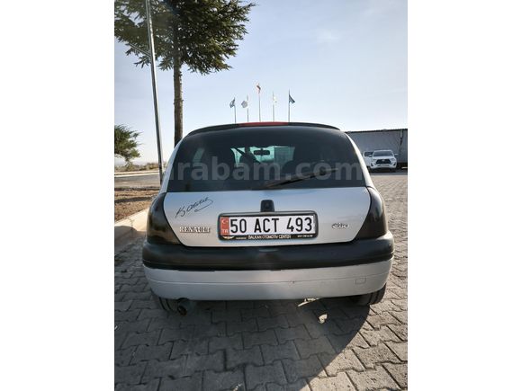 Sahibinden Renault Clio 1.4 Alize 2002 Model  232.000 km Gri (Gümüş)