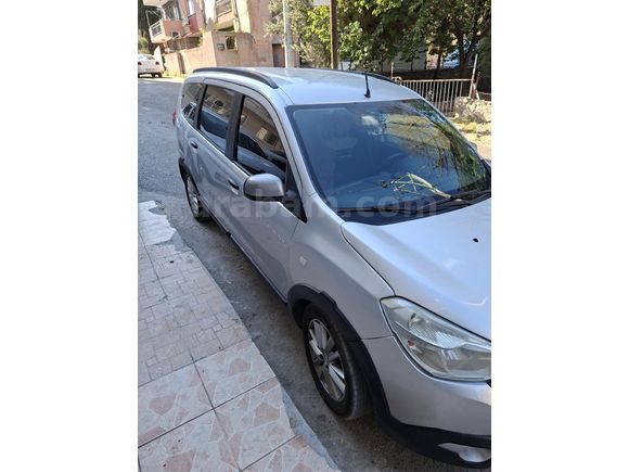 Sahibinden Dacia Lodgy 1.5 dCi Stepway 2017 Model  çok temiz