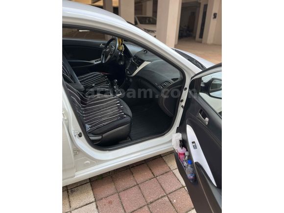 Sahibinden Hyundai Accent Blue 1.6 CRDI Mode Plus 2015 Model 